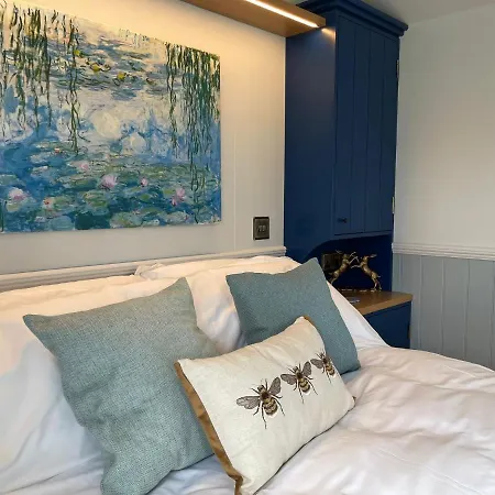 The Bibury - Westwell Downs Shepherd Huts Oxford Exterior foto