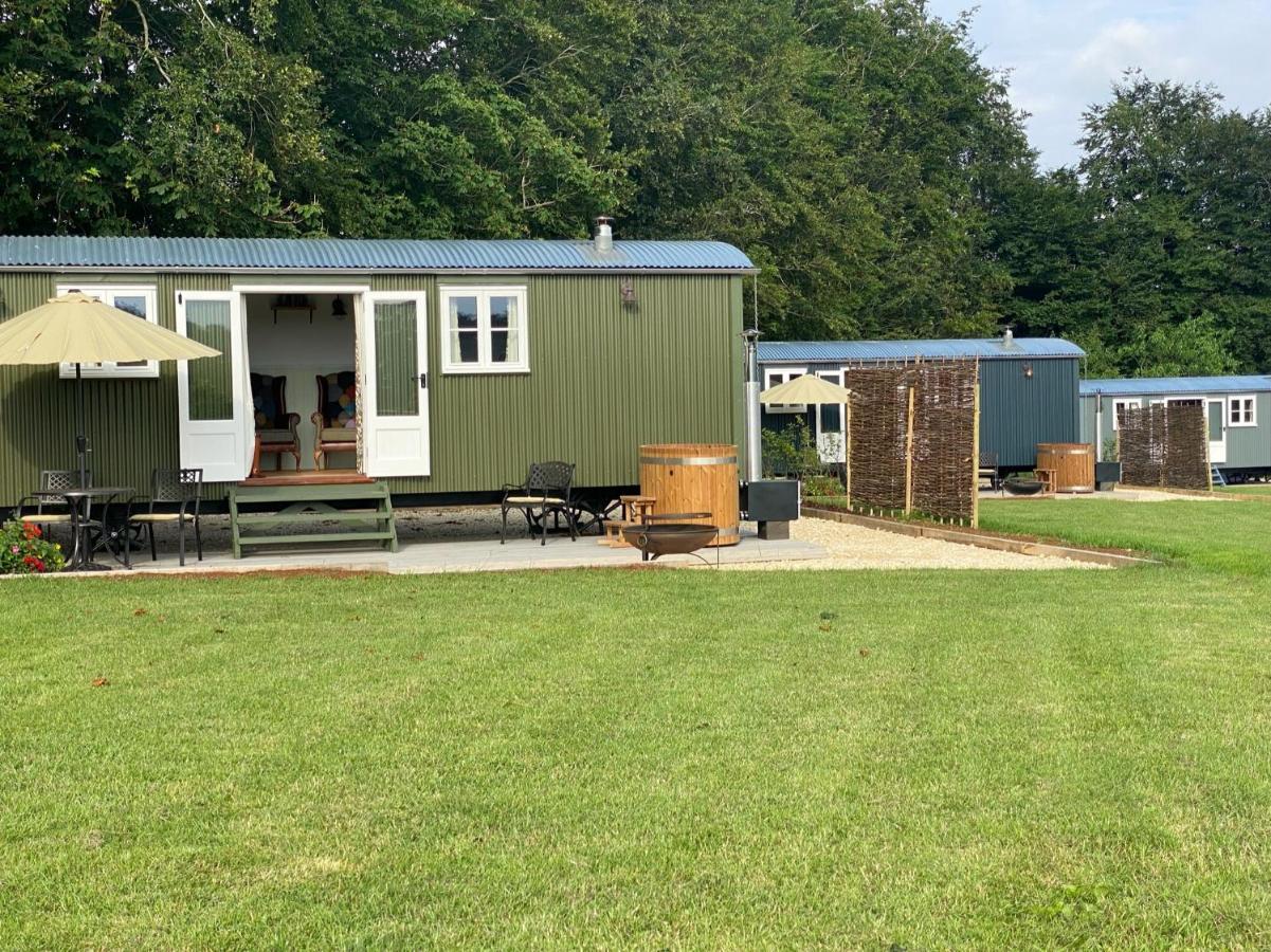 The Bibury - Westwell Downs Shepherd Huts Oxford